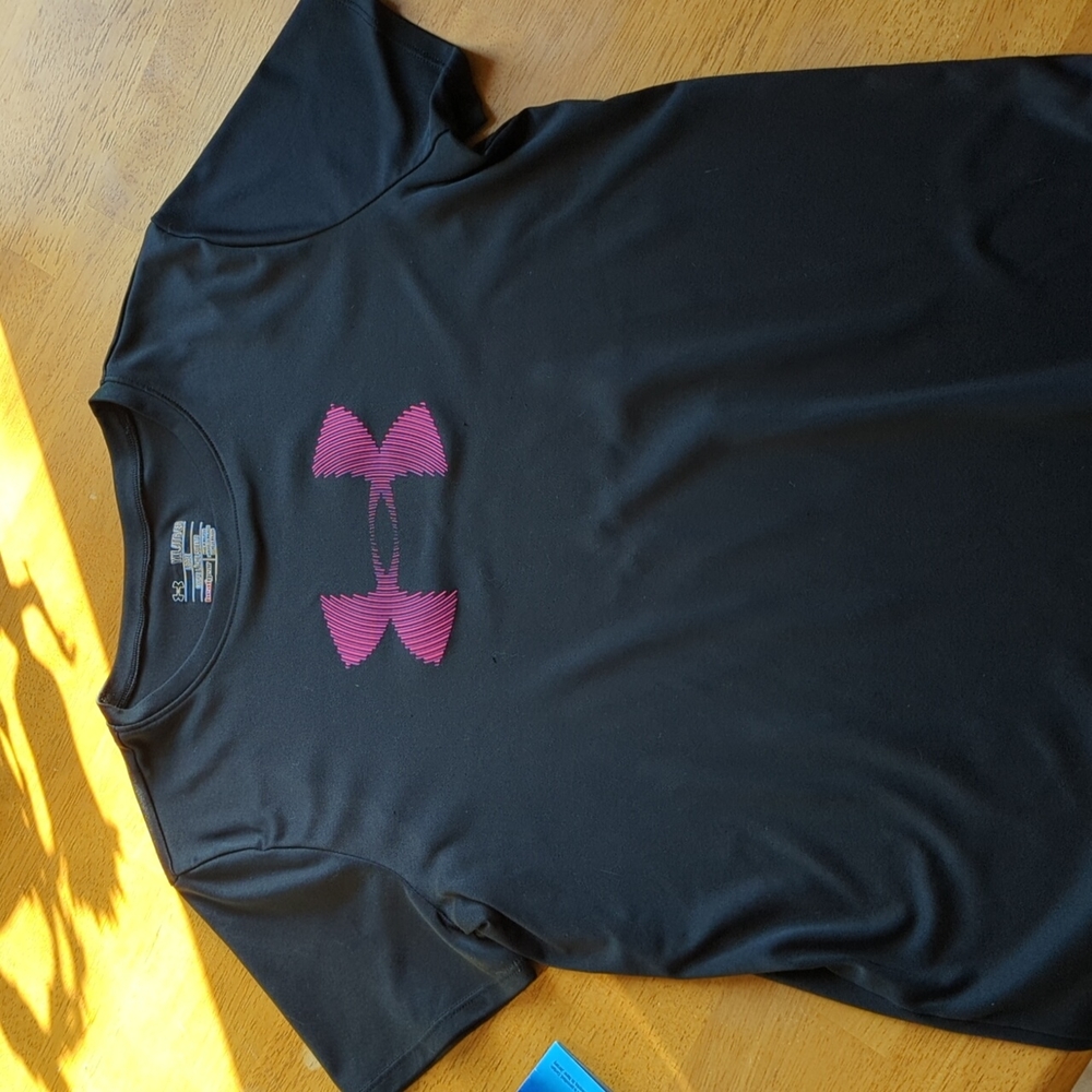 Under Armour T-shirt